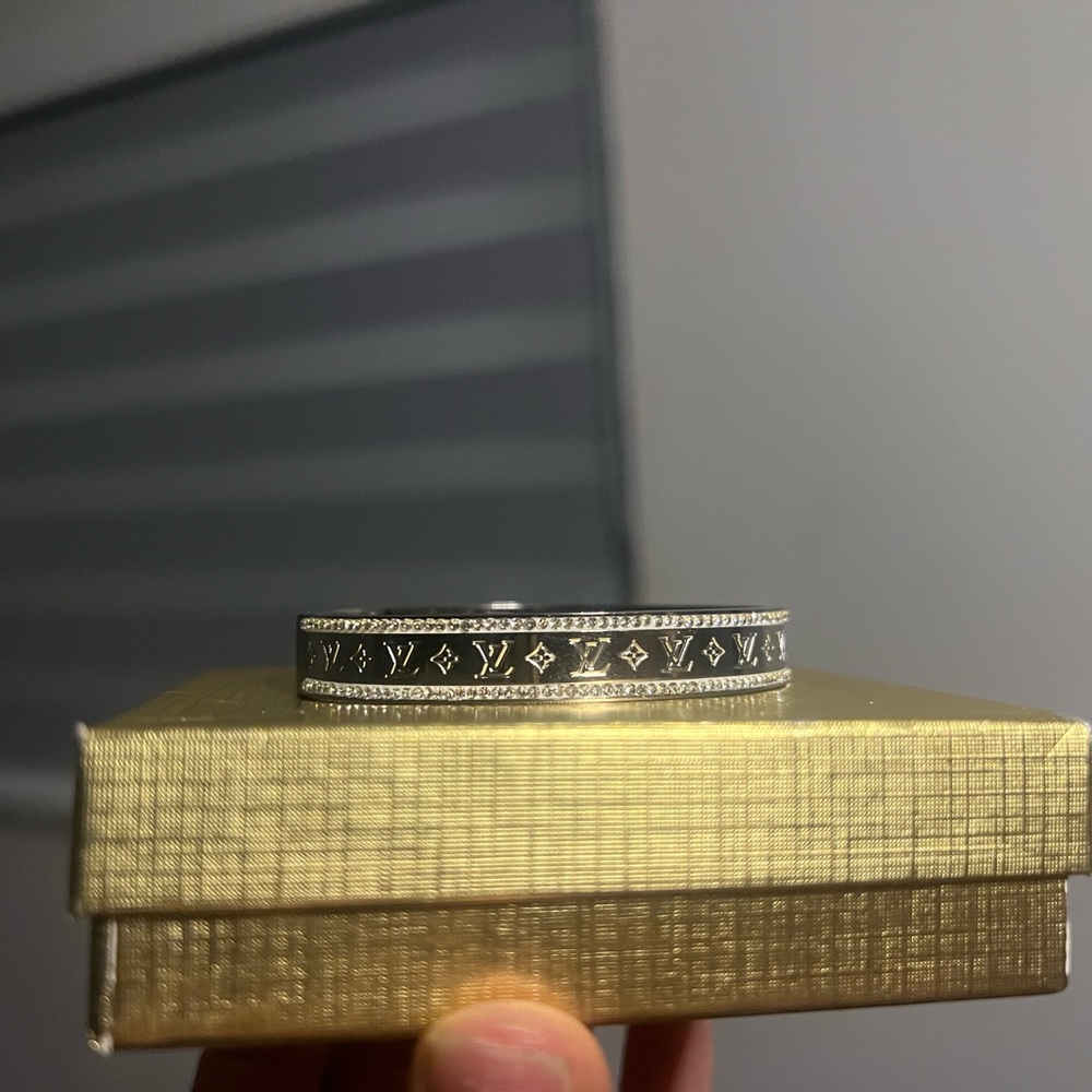 Louis Vuitton Silver cuff Bracelet